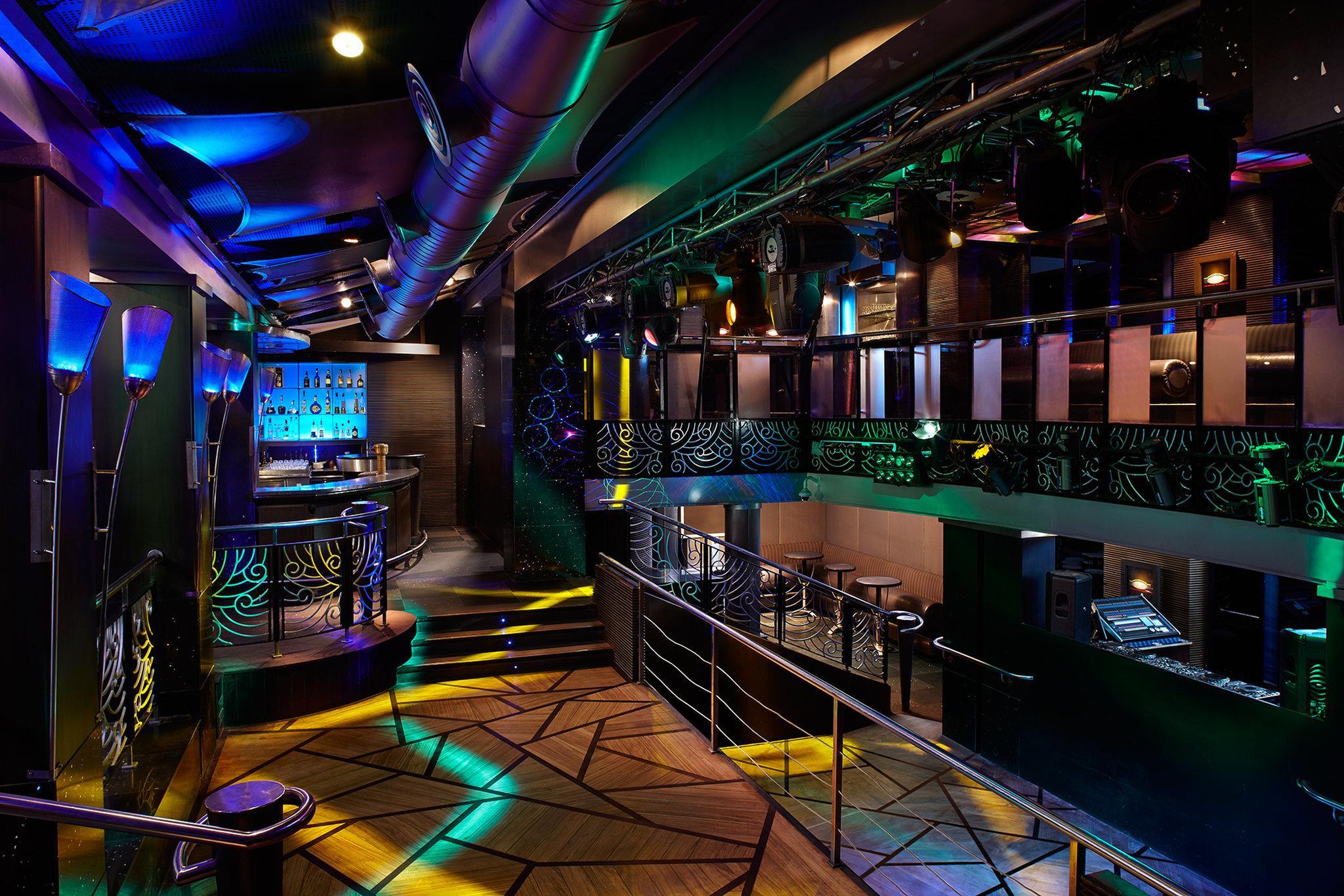 Crowne Plaza Chennai Adyar Park, An Ihg Hotel Екстер'єр фото The interior of the nightclub