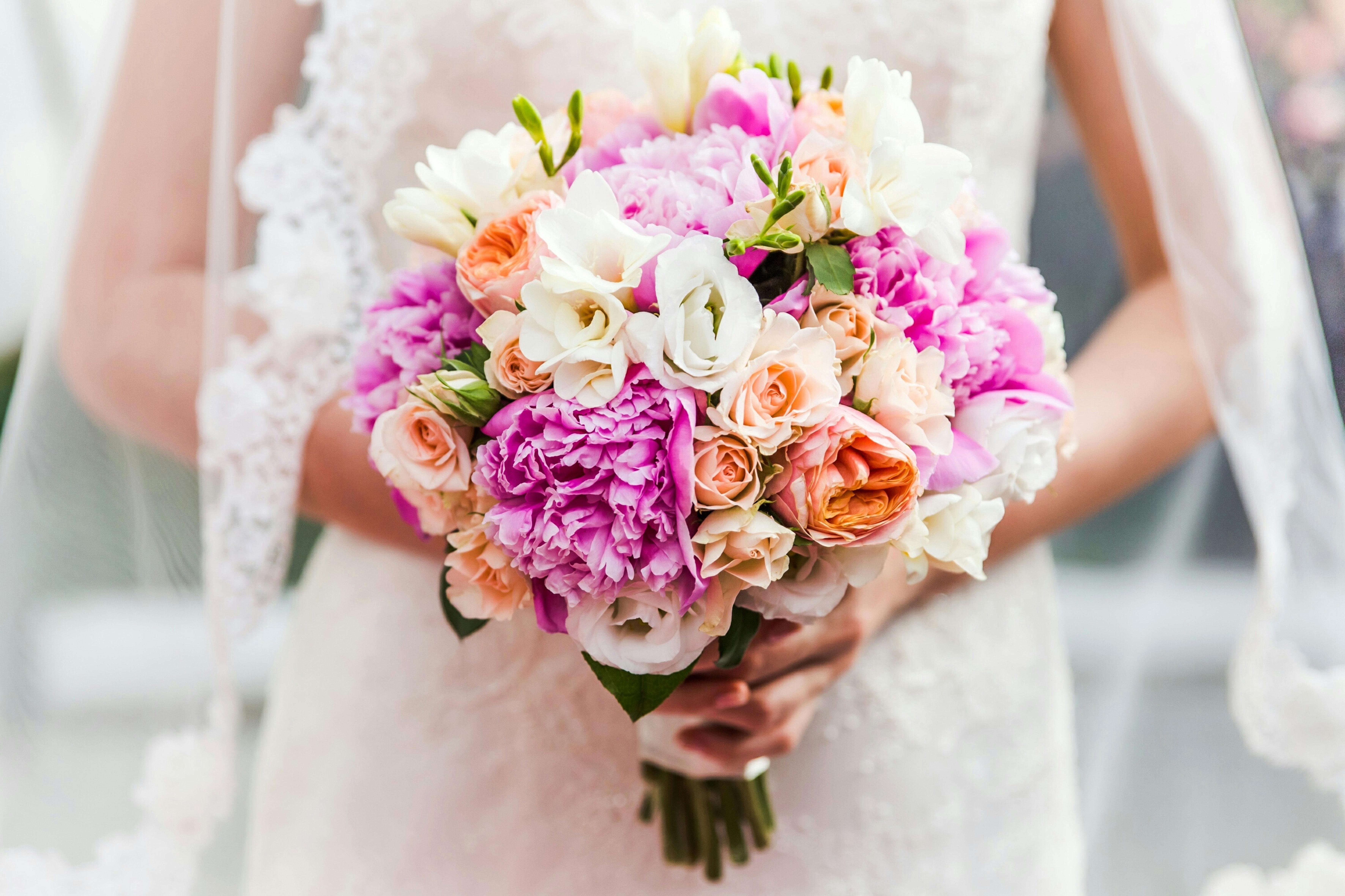Crowne Plaza Chennai Adyar Park, An Ihg Hotel Екстер'єр фото A bridal bouquet