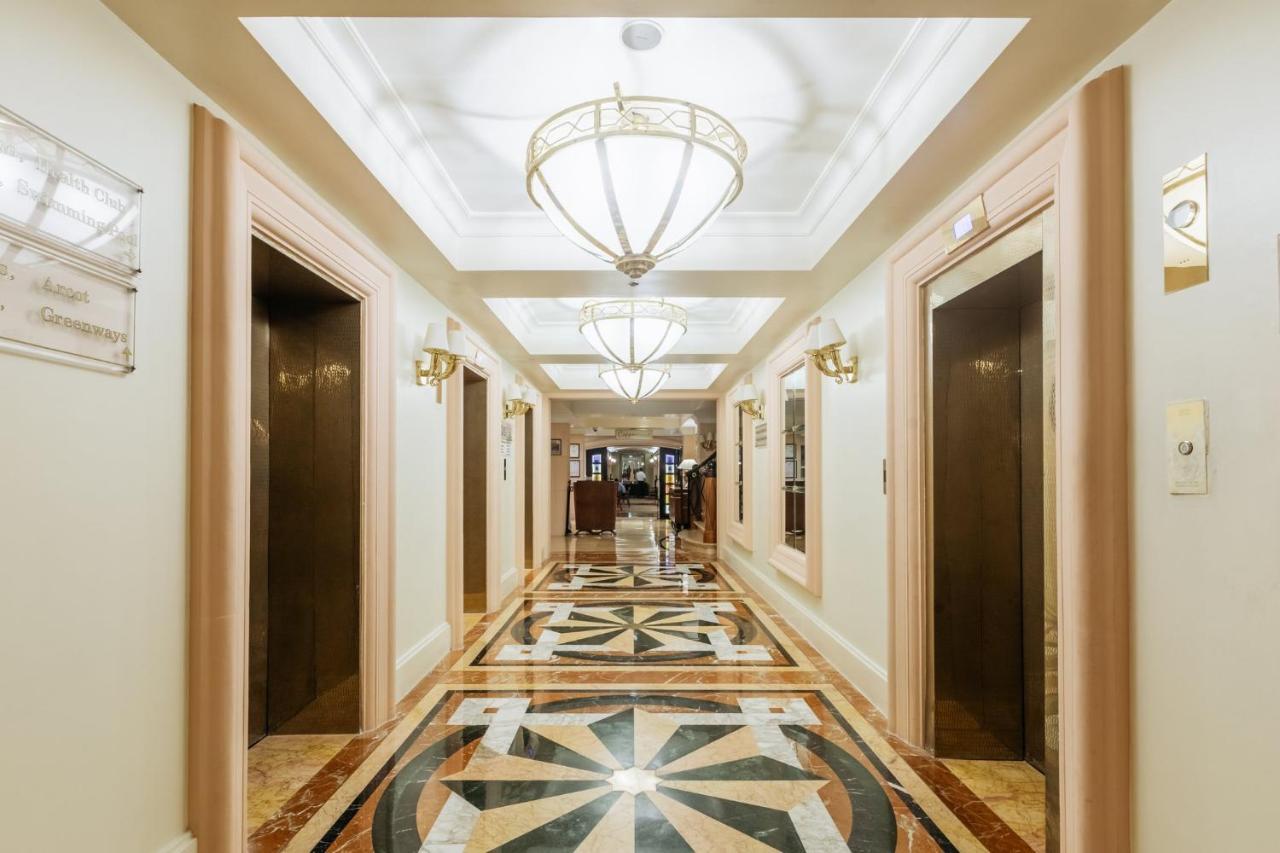 Crowne Plaza Chennai Adyar Park, An Ihg Hotel Екстер'єр фото The interior of the hotel